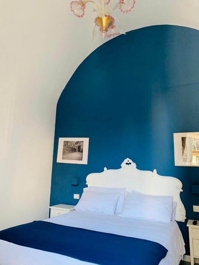 Frühstückspension A Casa Di Anna Neapel